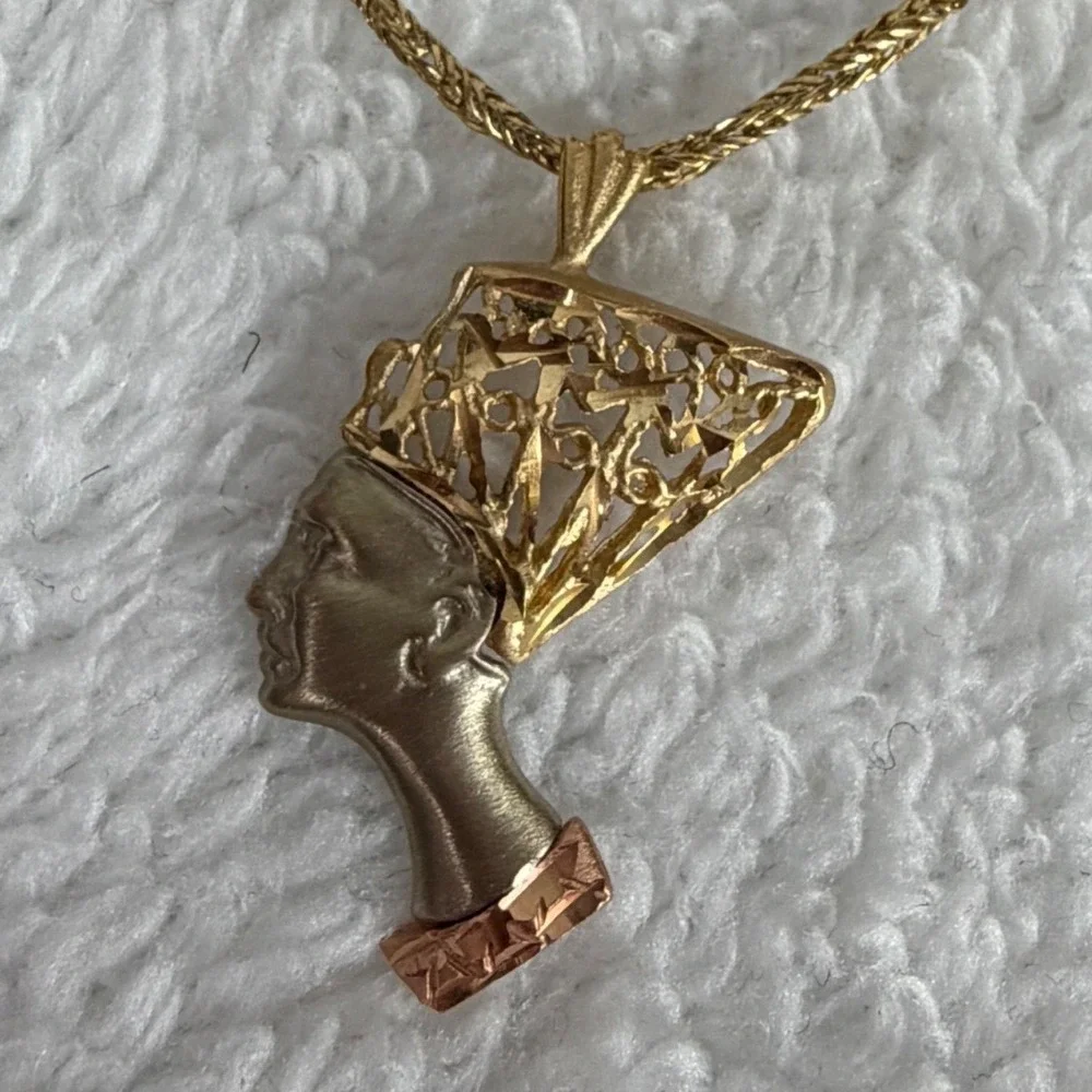 14K Tri Color Queen Nefertiti Pendant Necklace 18 Inch Italian Wheat Chain - Picture 4 of 10